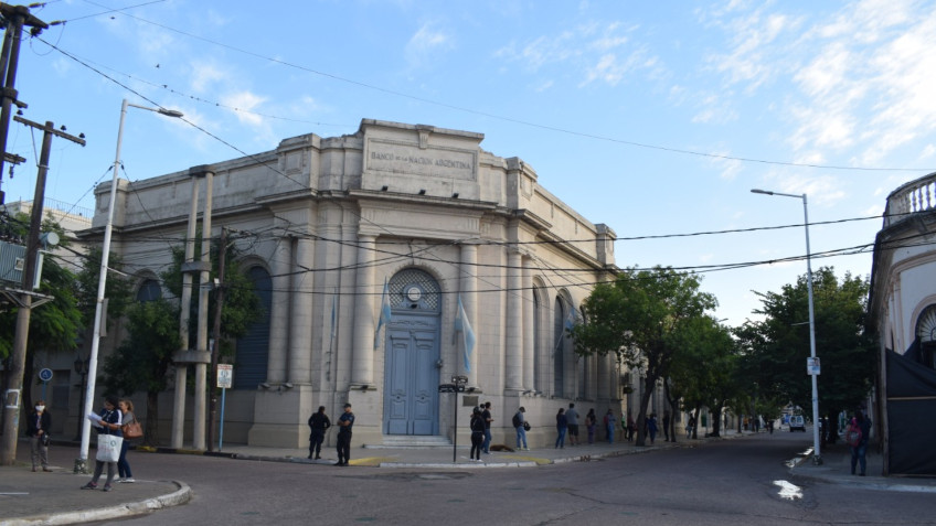 bancos lunes