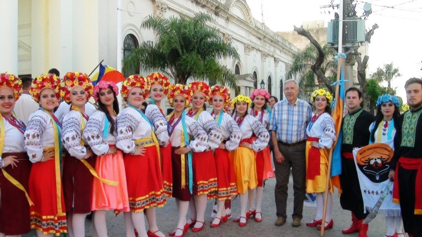 File:XXXIV Fiesta Nacional del Inmigrante - desfile - colectividad